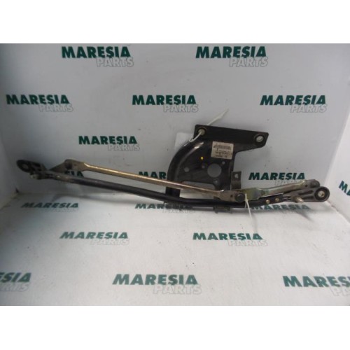 Fiat - Coupe - Wiper mechanism