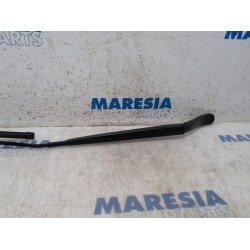 Opel - Vivaro - Front wiper arm
