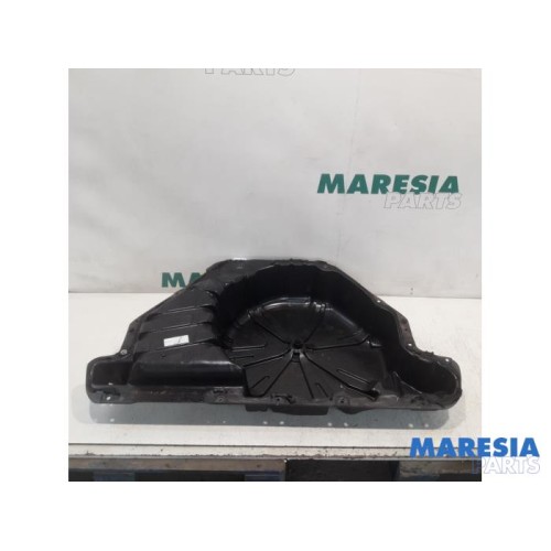 Renault - Scenic - Reserveradkasten