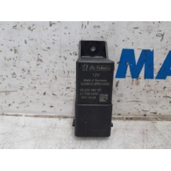 Opel - Vivaro - Glow plug relay