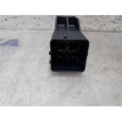 Opel - Vivaro - Glow plug relay