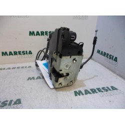 Renault - Megane Scenic - Front door lock mechanism 4-door, right