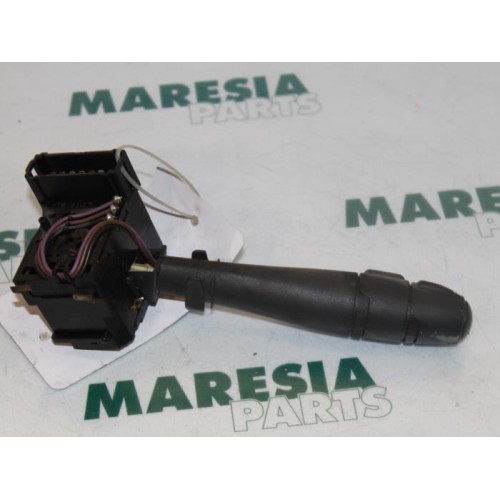 Renault - Clio - Indicator switch