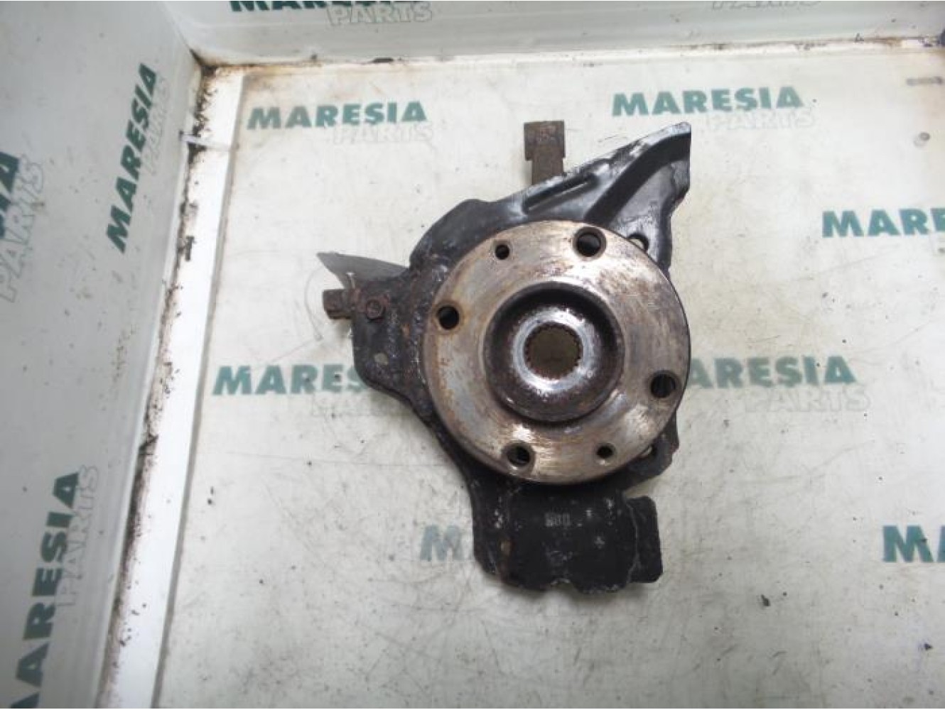 Fiat - Punto - Knuckle, front right