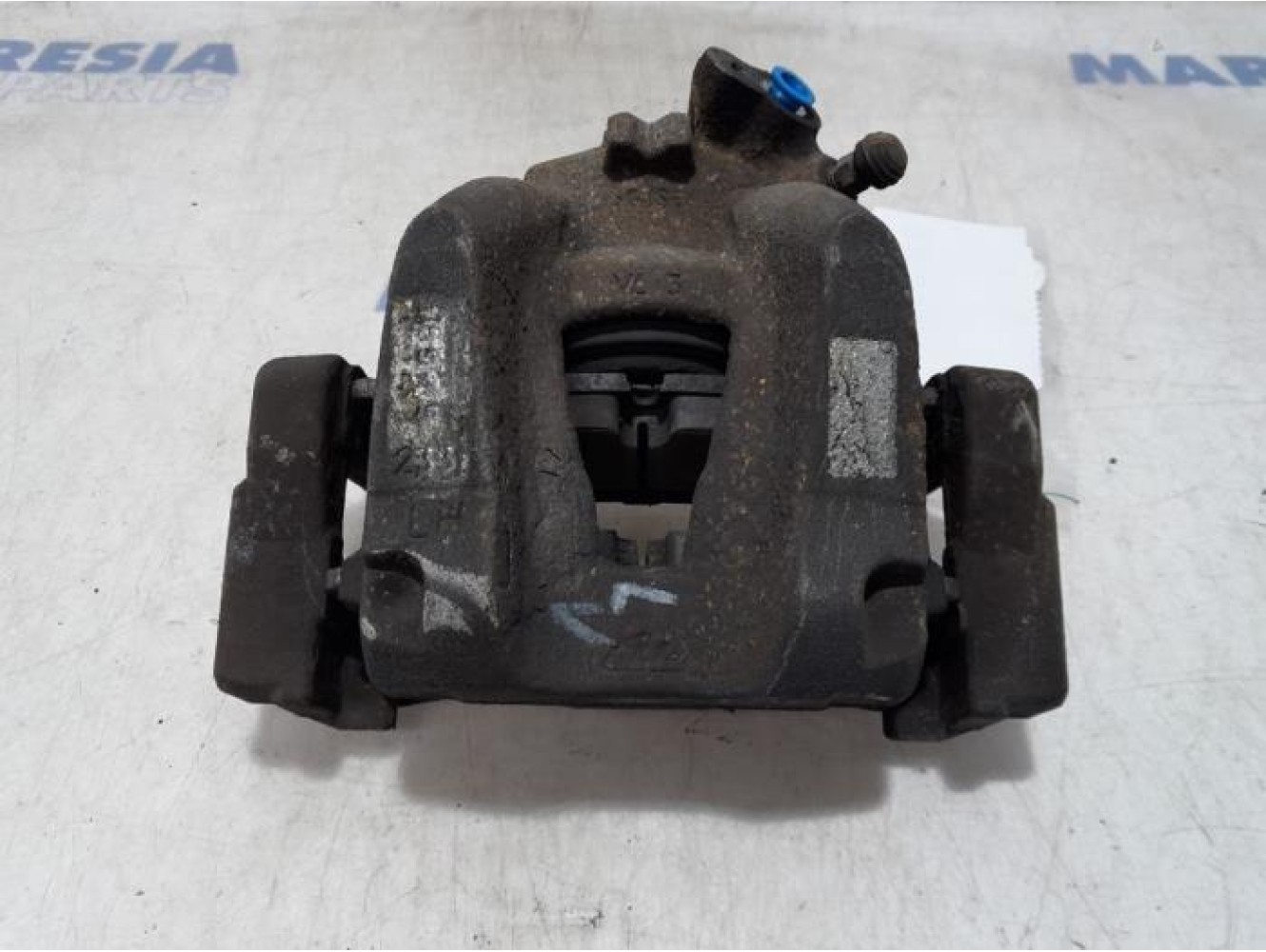 Citroen - C4 Grand Picasso - Front brake calliper, left