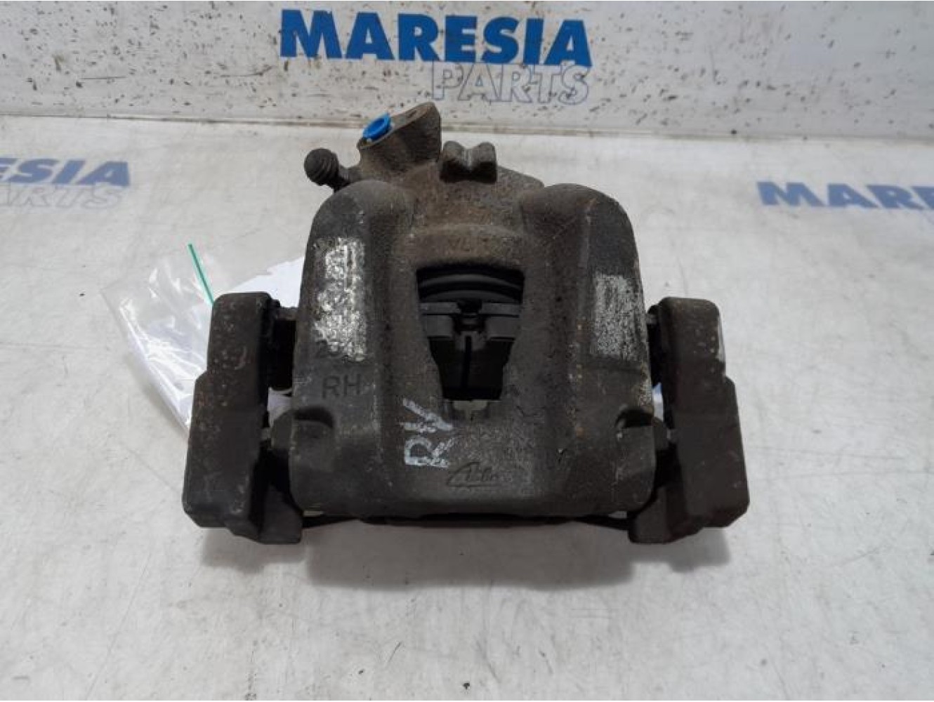 Citroen - C4 Grand Picasso - Front brake calliper, right