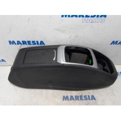 Citroen - C4 Grand Picasso - Middle console