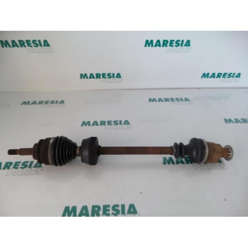 Renault - Megane Scenic - Front drive shaft, right