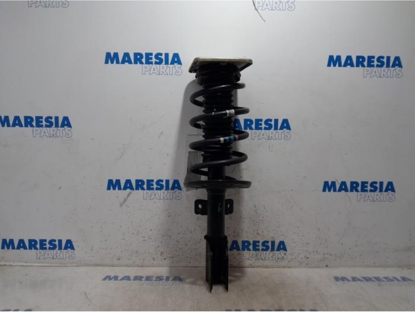 Opel - Vivaro - Front shock absorber rod, right