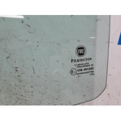 Fiat - Punto - Türscheibe 4-türig links hinten