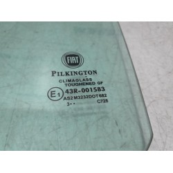 Fiat - Punto - Türscheibe 4-türig links hinten