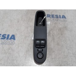 Fiat - Punto - Multi-functional window switch