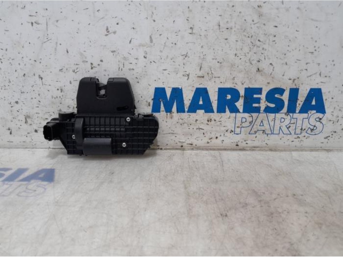 Citroen - C3 - Tailgate lock mechanism