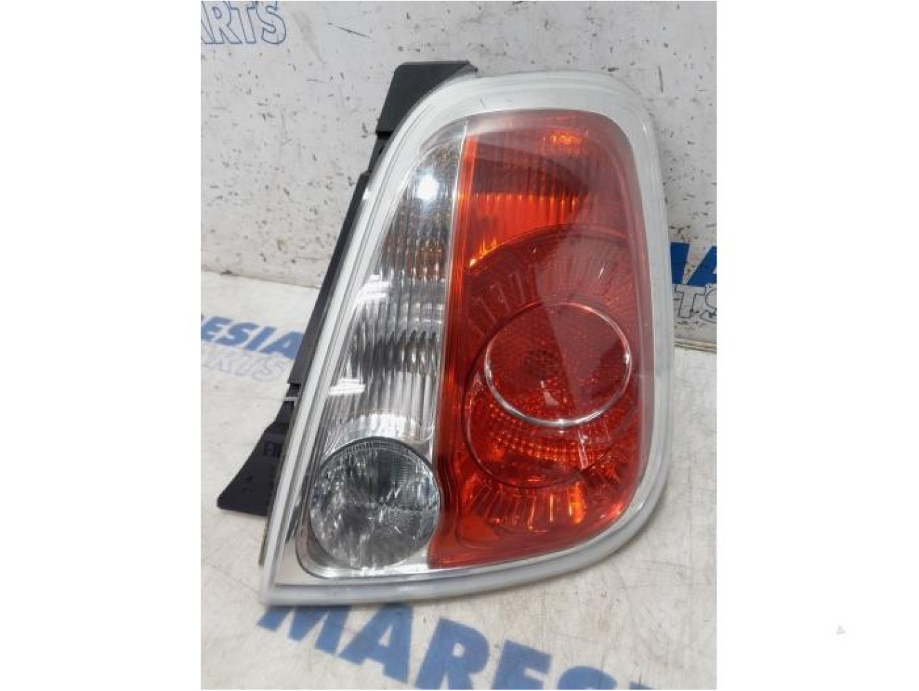 Fiat - 500 - Taillight, right