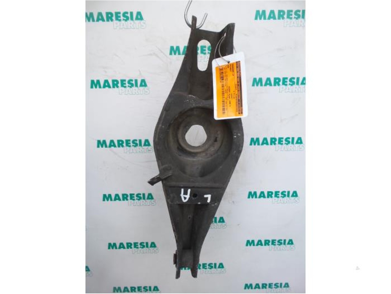 Peugeot - 406 - Draagarm links-achter