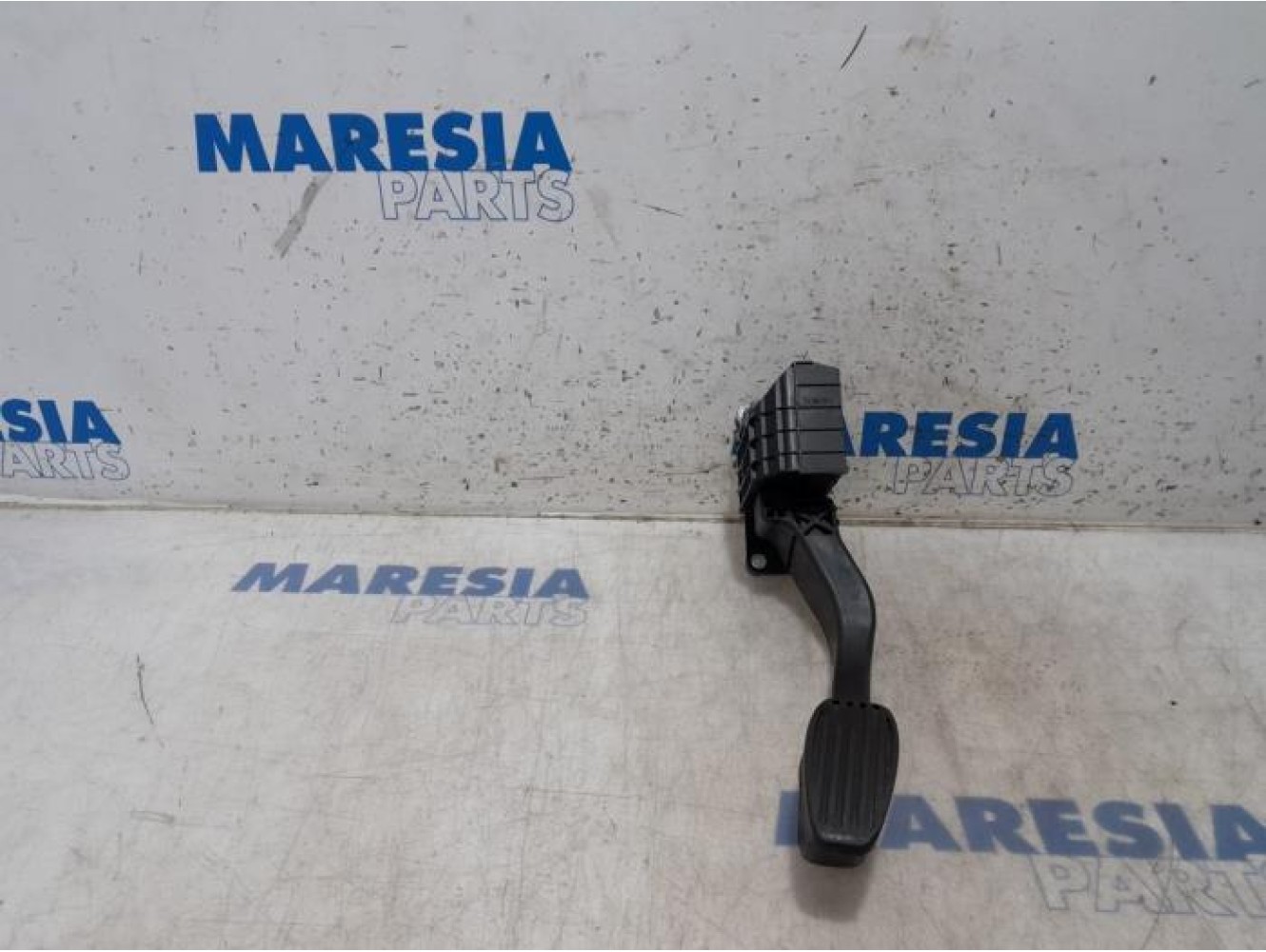 Fiat - 500 - Throttle pedal position sensor