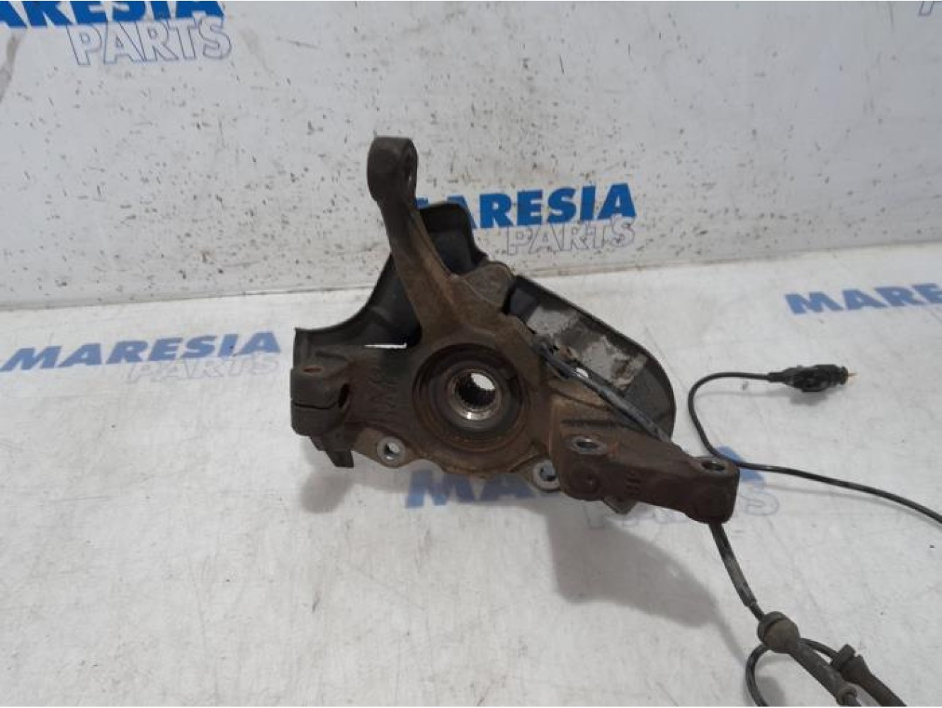 Fiat - 500 - Achsschenkel links vorne