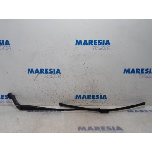 Peugeot - Boxer - Front wiper arm