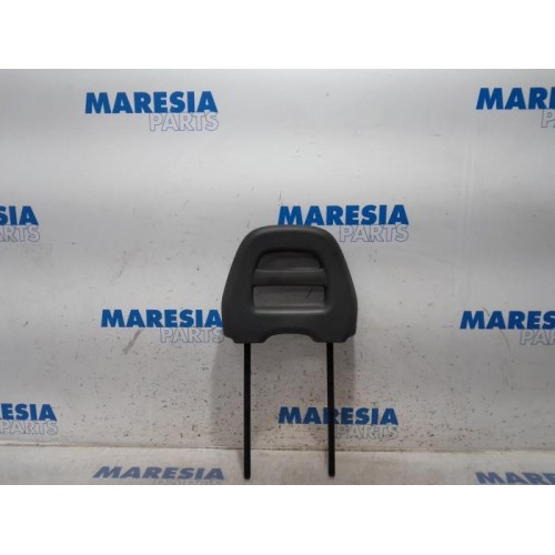 Peugeot - Boxer - Headrest