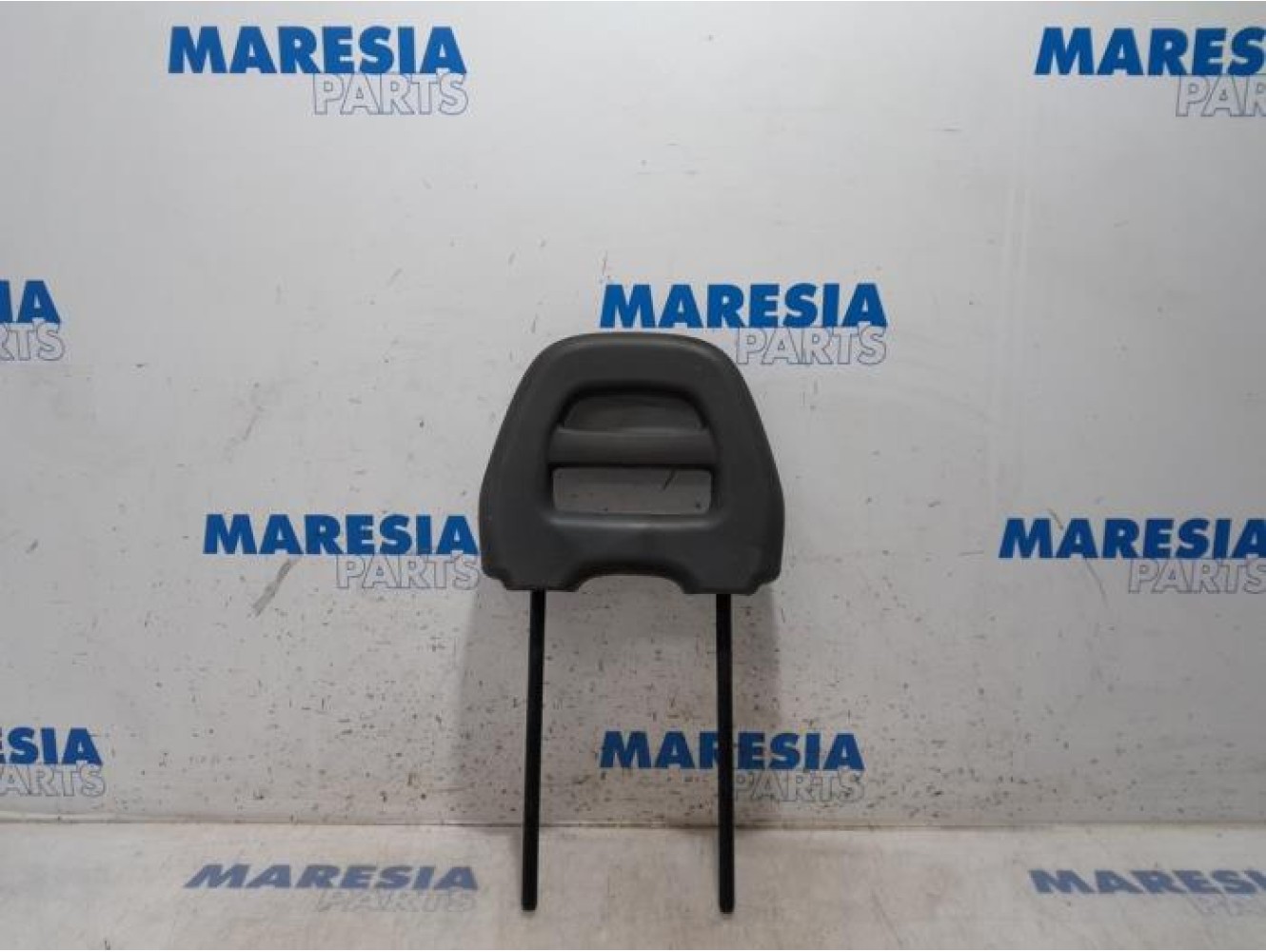 Peugeot - Boxer - Headrest
