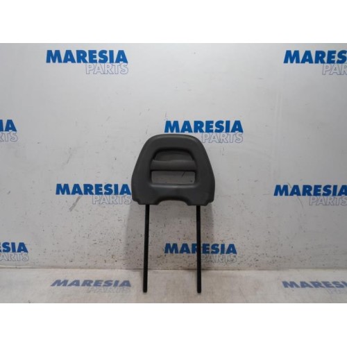 Peugeot - Boxer - Headrest