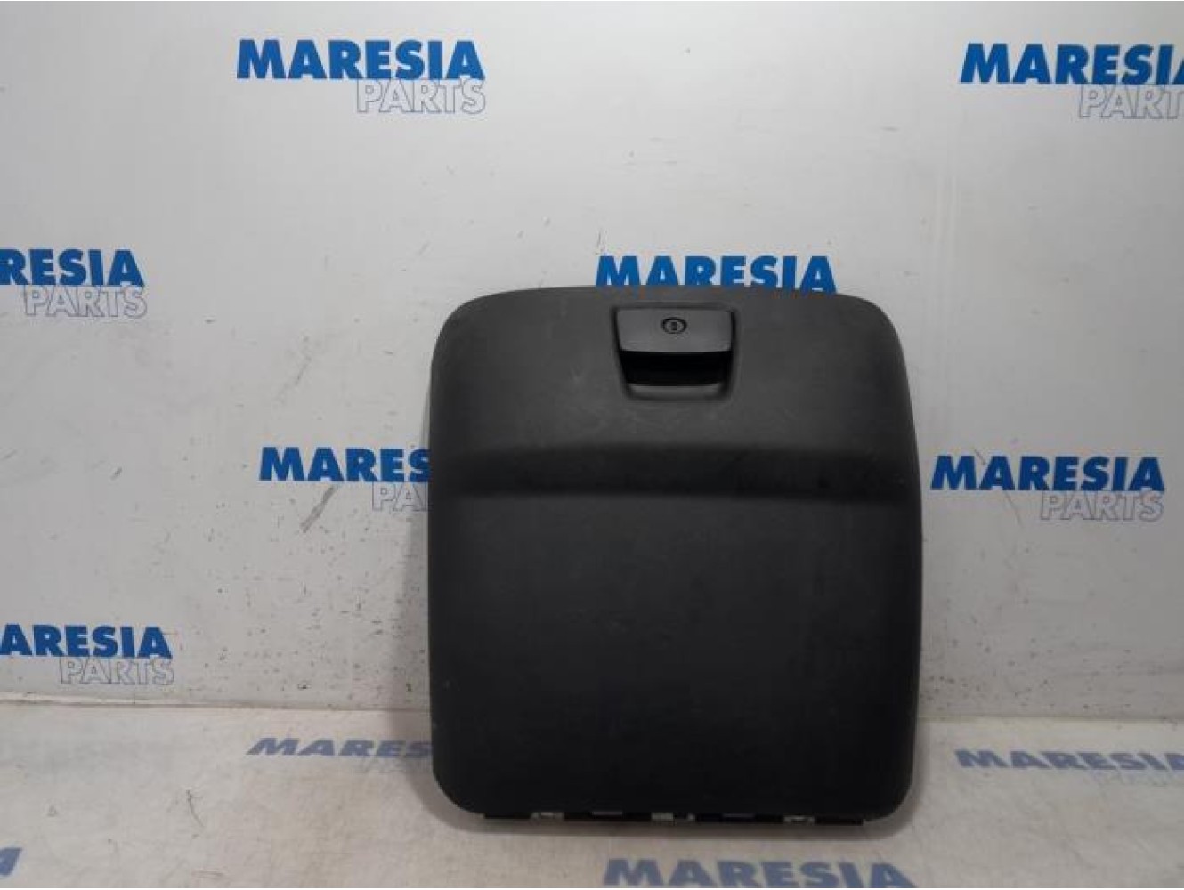 Peugeot - Boxer - Glovebox