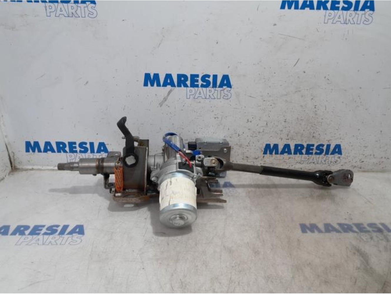 Renault - Twingo - Steering column housing