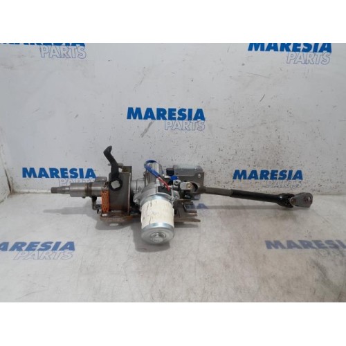 Renault - Twingo - Steering column housing