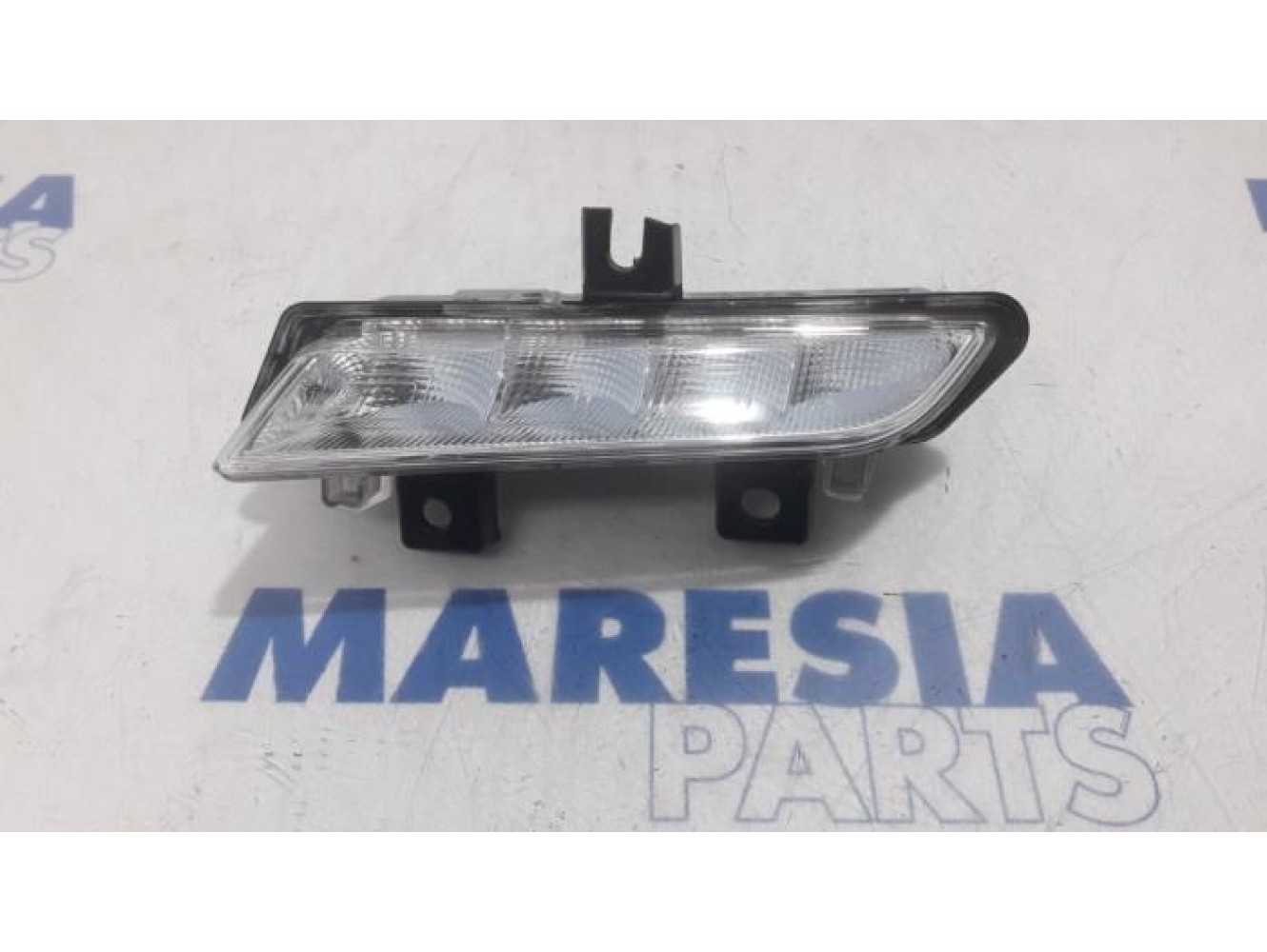 Renault - Clio - Dagrijverlichting links
