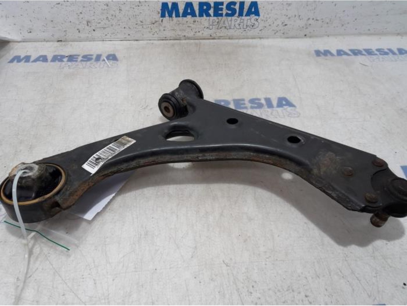 Fiat - Punto - Querlenker unten links vorne