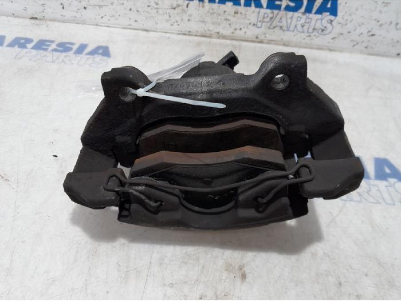 Fiat - Punto - Front brake calliper, right