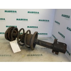 Renault - Megane Scenic - Front shock absorber rod, right