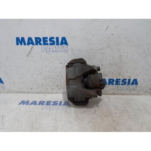 Renault - Megane - Front brake calliper, left