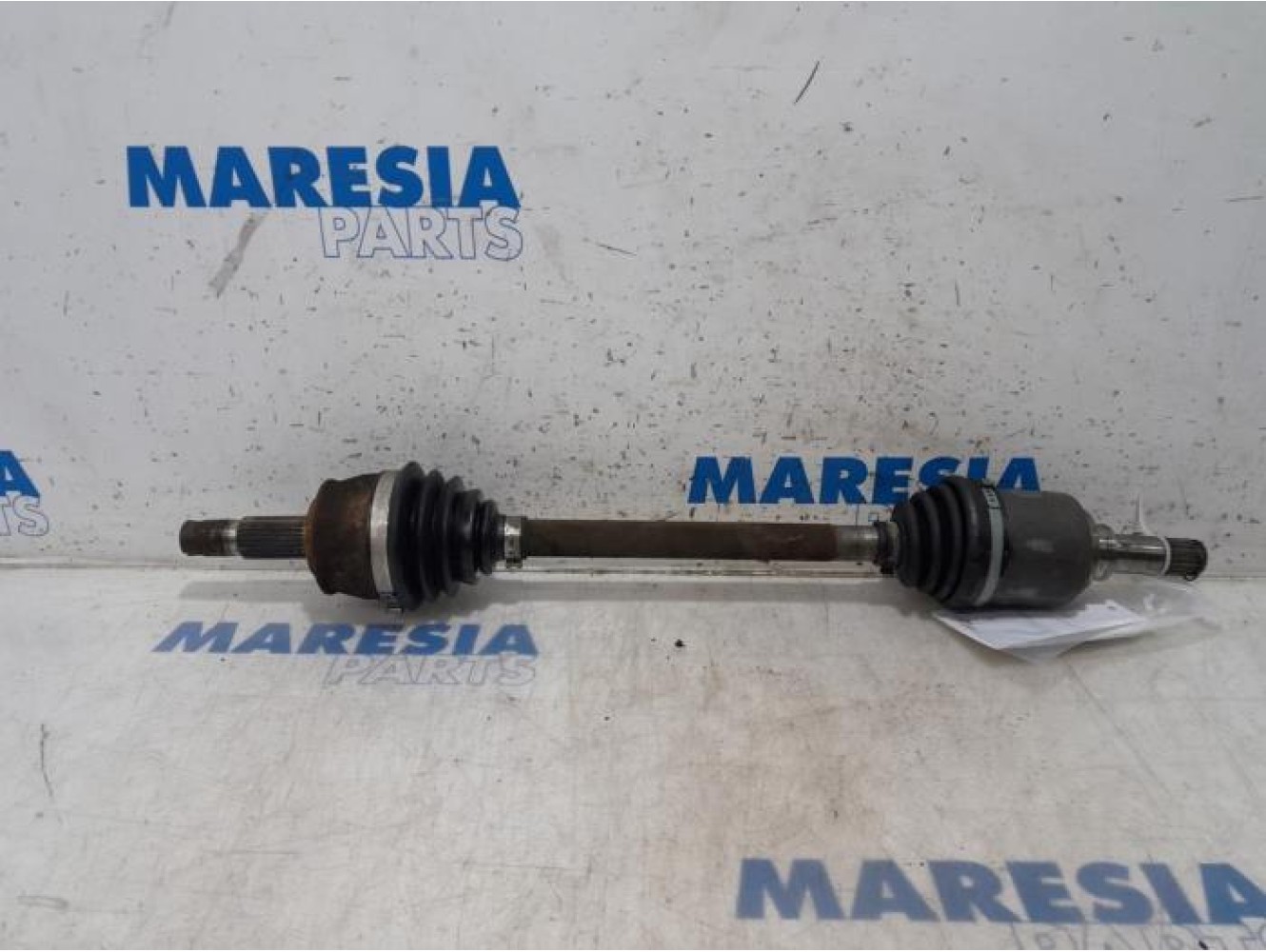 Fiat - 500 - Aandrijfas links-voor