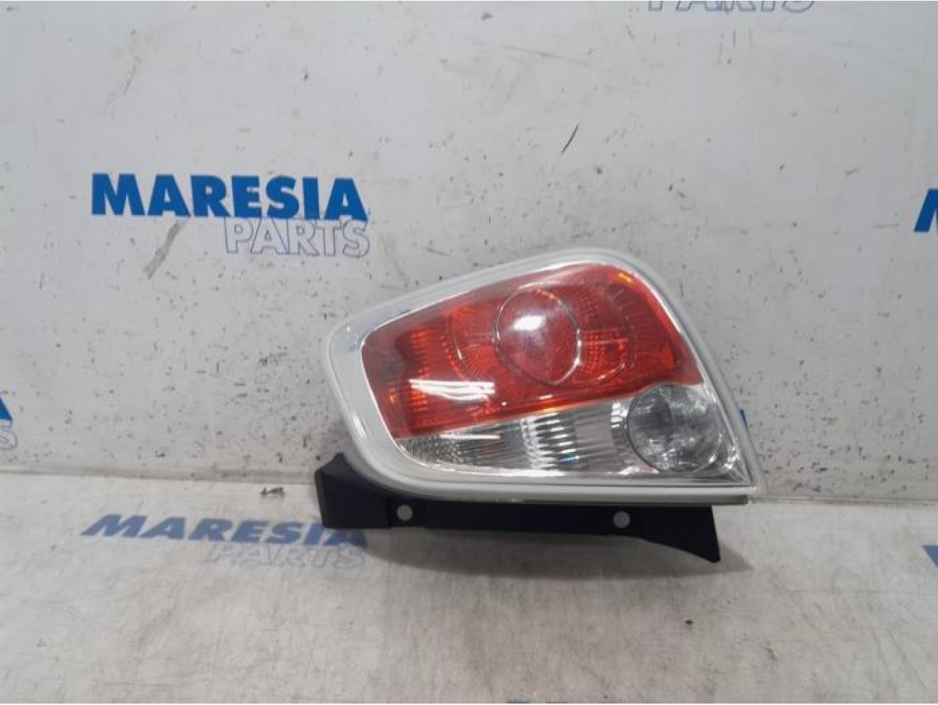 Fiat - 500 - Taillight, right