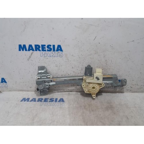 Peugeot - 308 - Rear door window mechanism 4-door, right