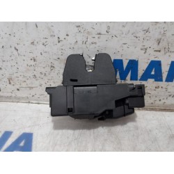 Peugeot - 308 - Tailgate lock mechanism