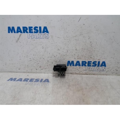 Peugeot - 308 - Cooling fan resistor