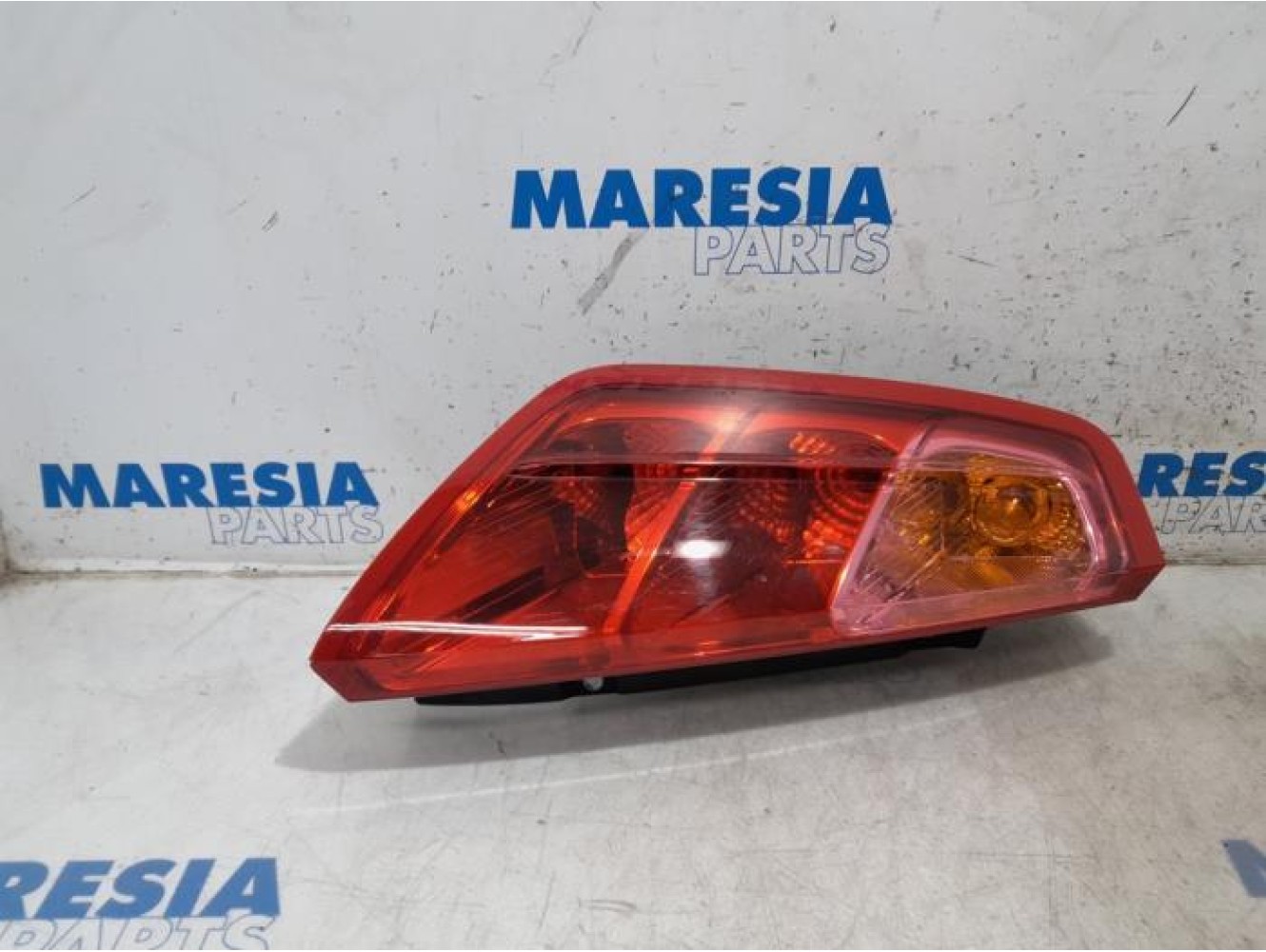Fiat - Punto - Achterlicht links