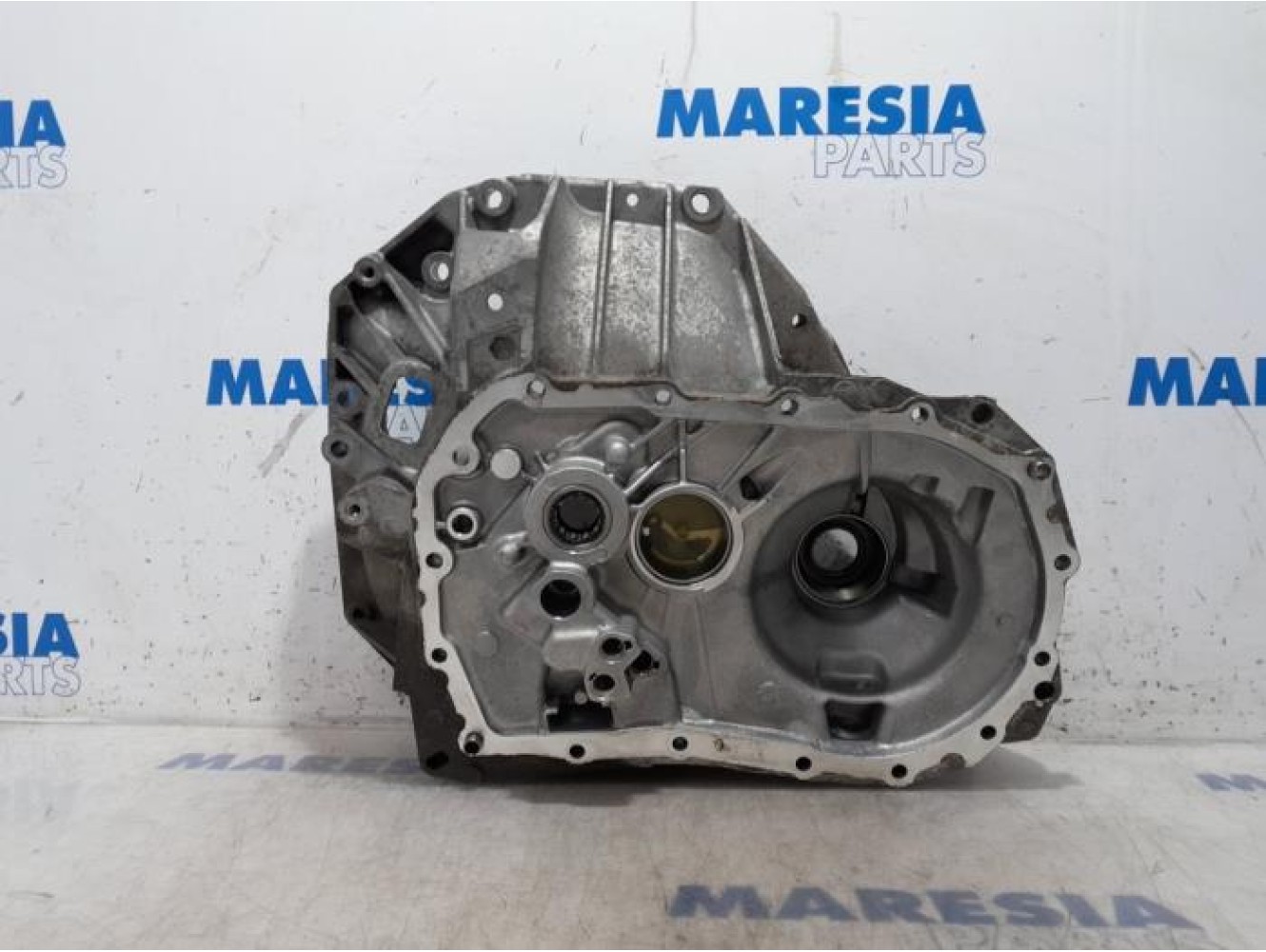 Renault - Kangoo - Gearbox casing