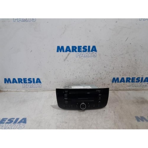 Fiat - Punto - Radio CD player