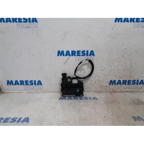 Fiat - Punto - Front door lock mechanism 4-door, right