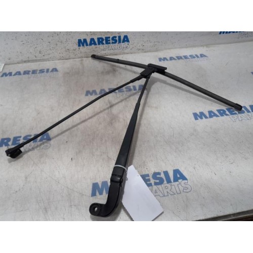 Citroen - C1 - Front wiper arm