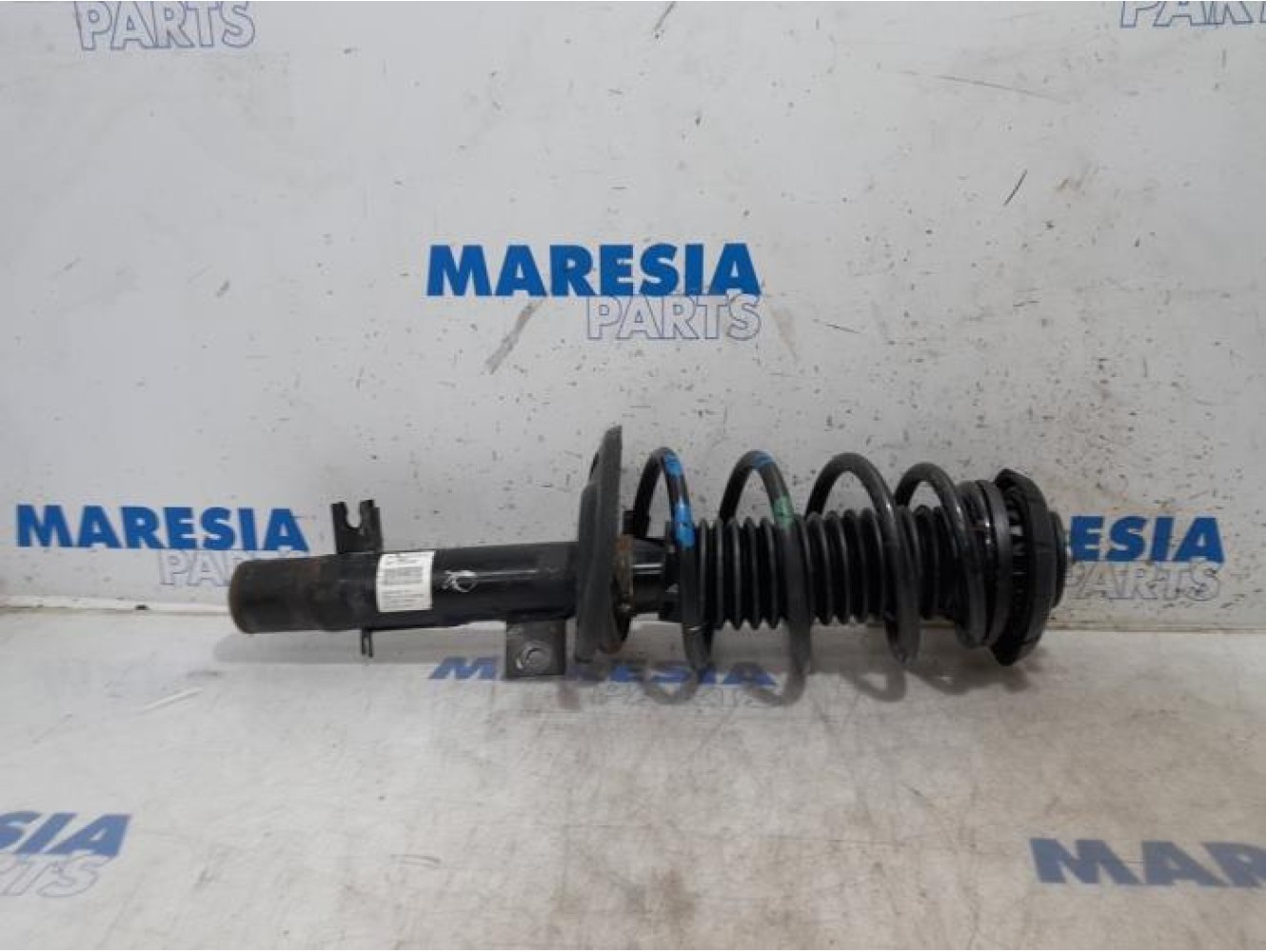Citroen - DS3 - Front shock absorber rod, right