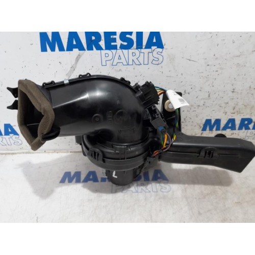 Peugeot - 5008 - Heating and ventilation fan motor