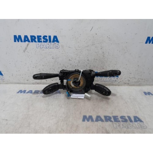 Peugeot - 5008 - Steering column stalk