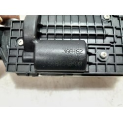 Peugeot - 5008 - Tailgate lock mechanism