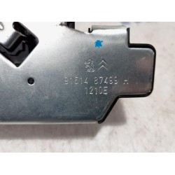 Peugeot - 5008 - Tailgate lock mechanism