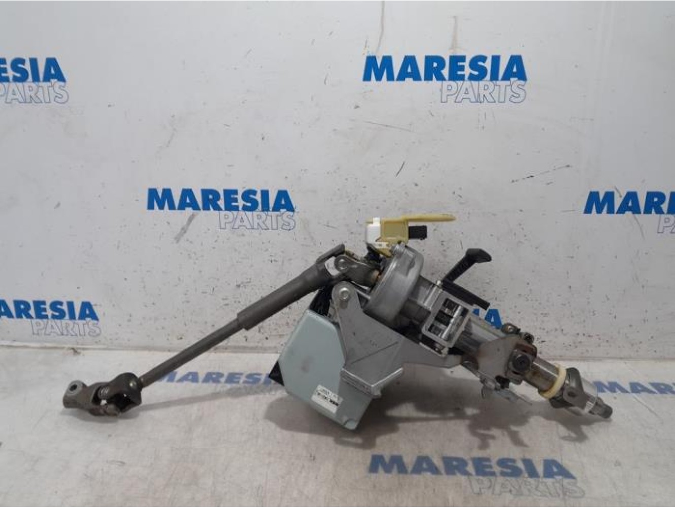 Renault - Scenic - Steering column housing