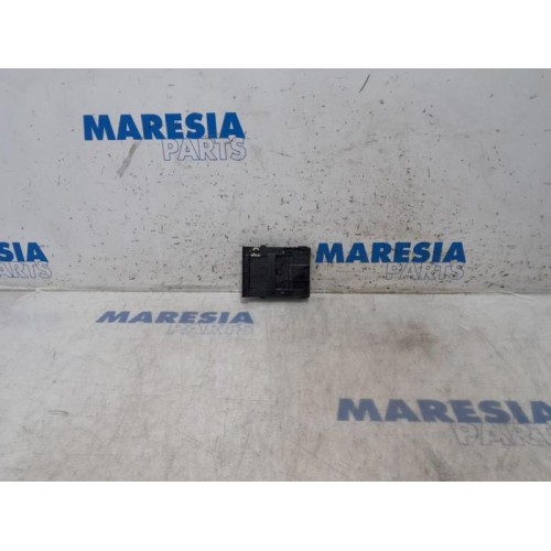 Renault - Scenic - Card reader (lock)